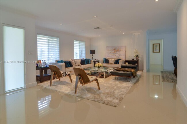 Foto del edificio - 7701 SW 129th St