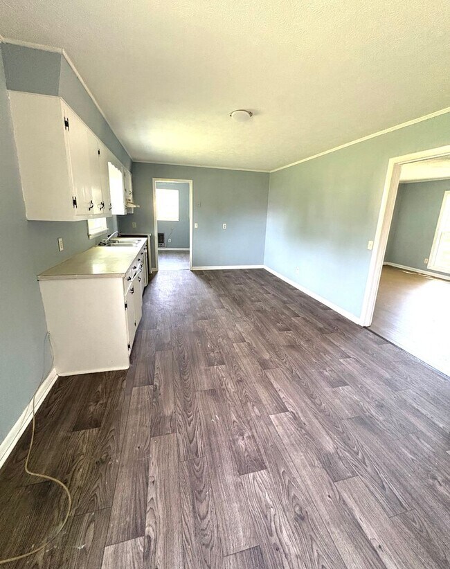 Foto del edificio - 2848 Edmonton Rd