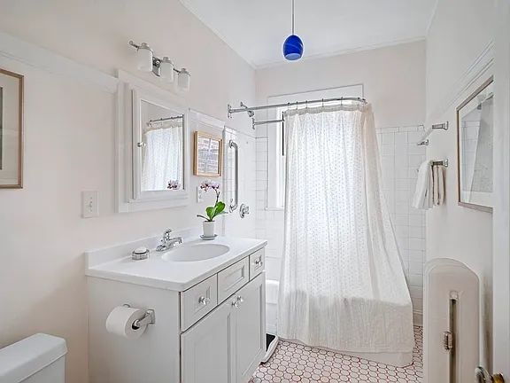 Building Photo - "Spacious 2-Bed, 2-Bath Gem in Cambridge - 1537 Sq Ft of Comfort & Style!"
