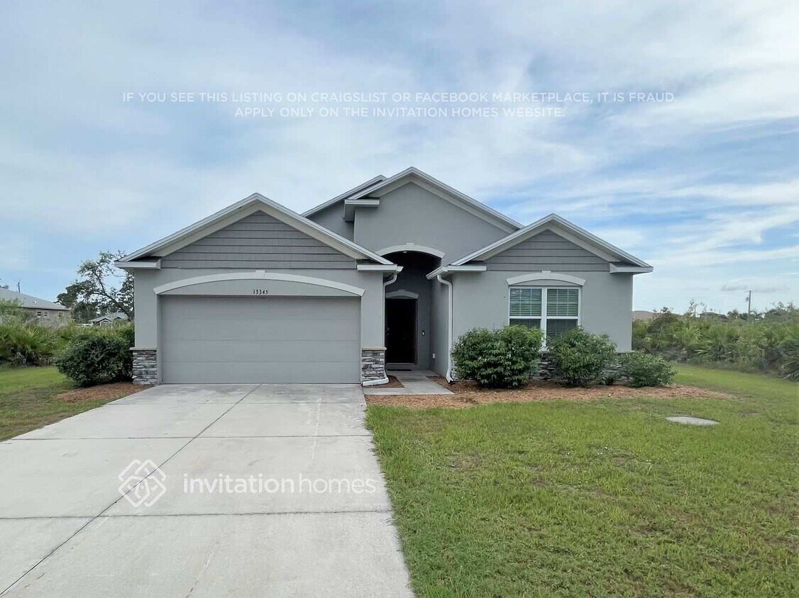 Foto principal - 13345 Blake Dr