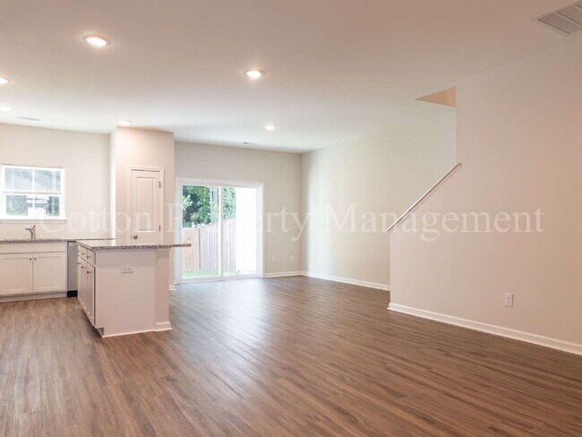 Building Photo - 9044 Laurel Bay Ln