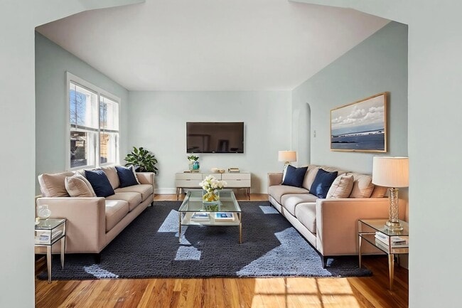 Building Photo - 6550 W Ebinger Dr