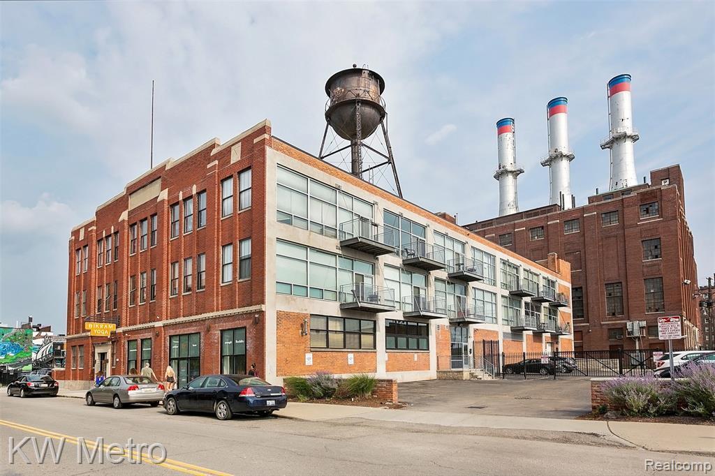 Primary Photo - 55 W Canfield St