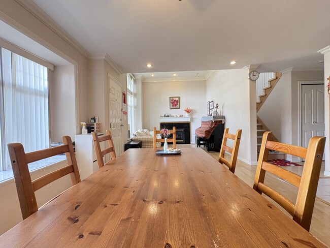 Building Photo - 4380 Sardis St