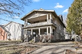 Primary Photo - 504 W White St