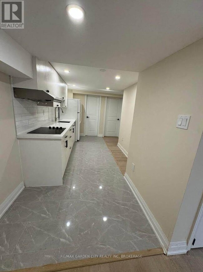 Building Photo - 60 Wakelin Terrace