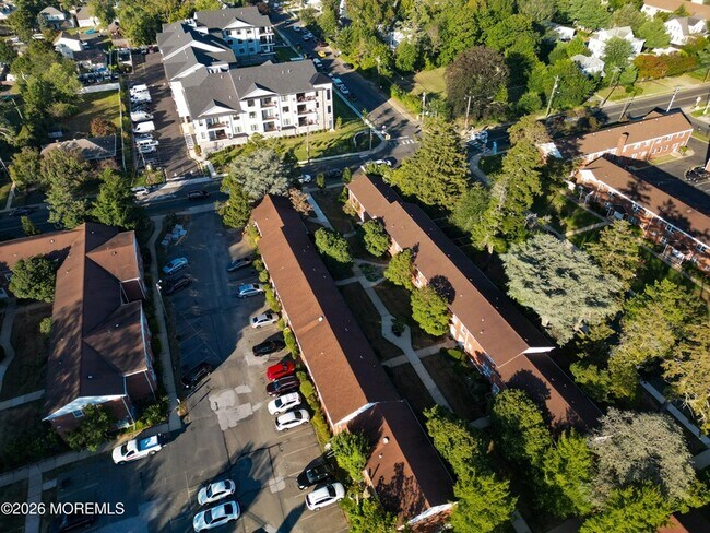 Foto del edificio - 364 Westwood Ave