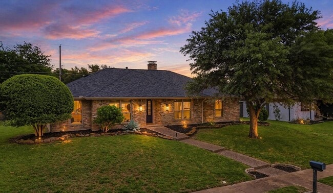 Photo - 4008 Hatherly Dr House