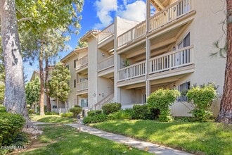 Building Photo - 5837 Oak Bend Ln