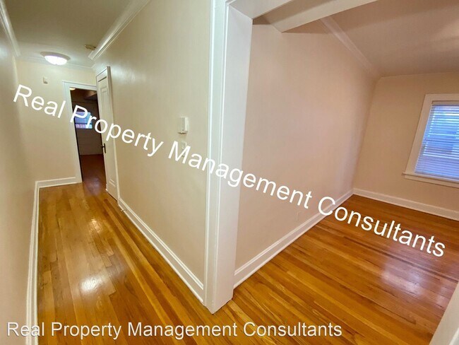 Foto del edificio - 2 br, 1 bath House - 305 E 43rd St, Apt 2W