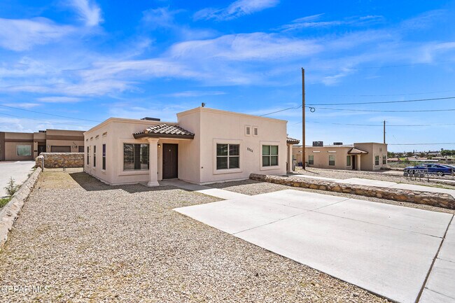 Foto del edificio - 8804 Eclipse St