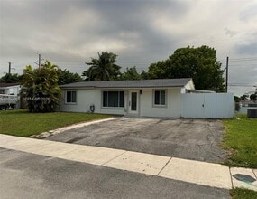 Building Photo - 2181 SW 50th Ave