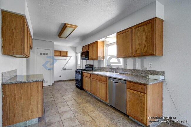 Foto del edificio - 3809 12th Ave