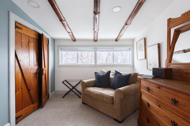 Foto del edificio - 11 Kushaqua Trl S