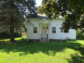 Building Photo - 7028 Bailey Rd