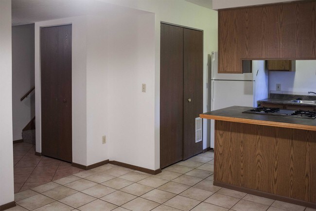 Building Photo - 1414-1416 Gurley Cir