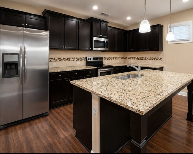 Building Photo - Stylish South Atlanta Rental with 2 Story Home with Loft - Approx 3000 sq ft