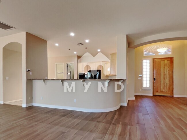Foto del edificio - 13344 W Coronado Rd