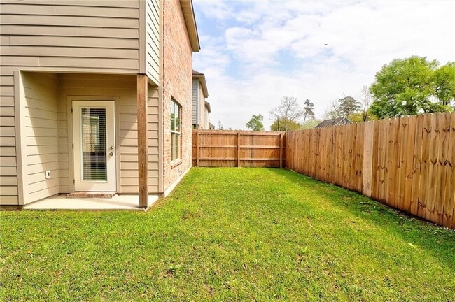 Building Photo - 2021 Maison Rue Dr