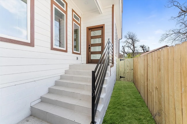 Photo - 4217 Rogers St House