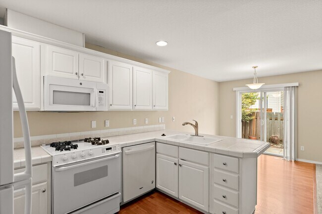 Photo - 3977 SW 180TH Terrace Townhome
