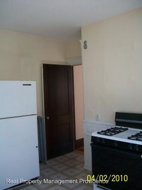 Building Photo - 121 Pawtuxet Ave