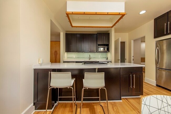 Building Photo - 13 Fallon Pl