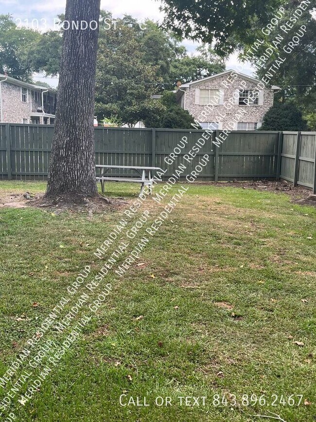 Building Photo - 2 bedroom / 1.5 bath ~ West Ashley