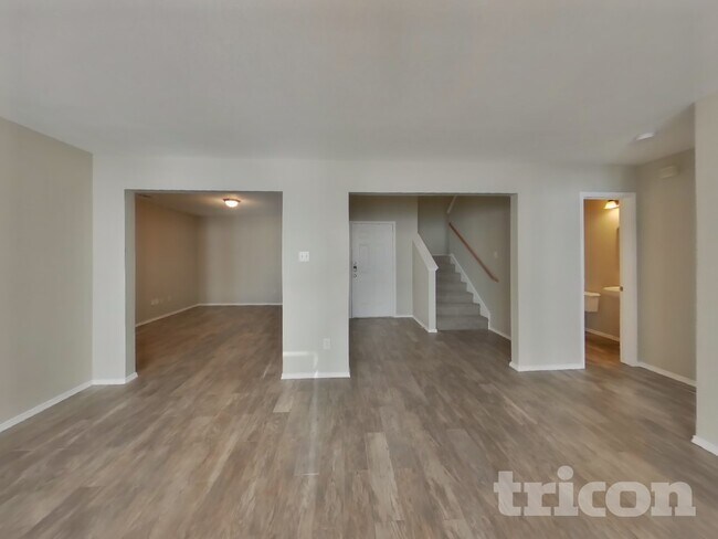 Foto del edificio - 1526 Fairfield Dr