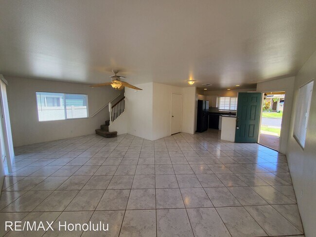 Foto del edificio - 3 br, 2 bath House - 87-1976 L Pakeke St.