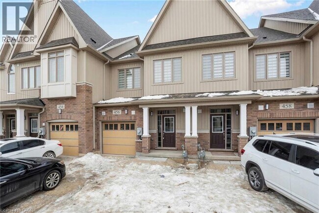 Photo du bâtiment - 456 Adelaide St