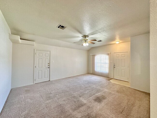 Foto del edificio - 2706 Edgefield St
