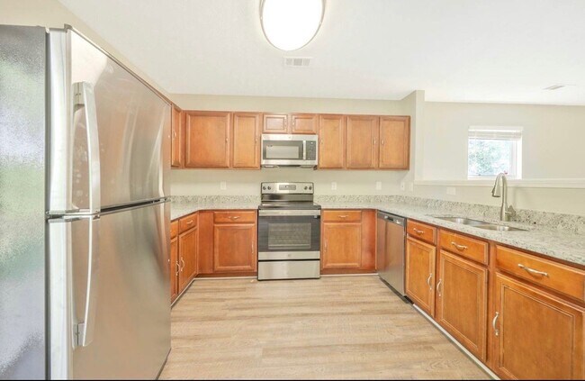 Foto del edificio - 2737 Thornton Grove Blvd