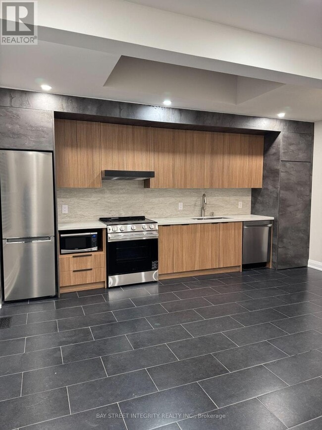 Photo du bâtiment - 244 King Edward Ave