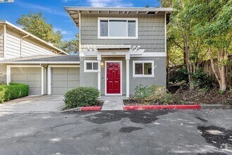 Building Photo - 7516 Silvertree Ln