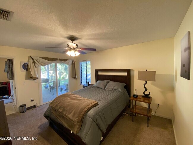 Foto del edificio - 11163 Caroline Crest Dr