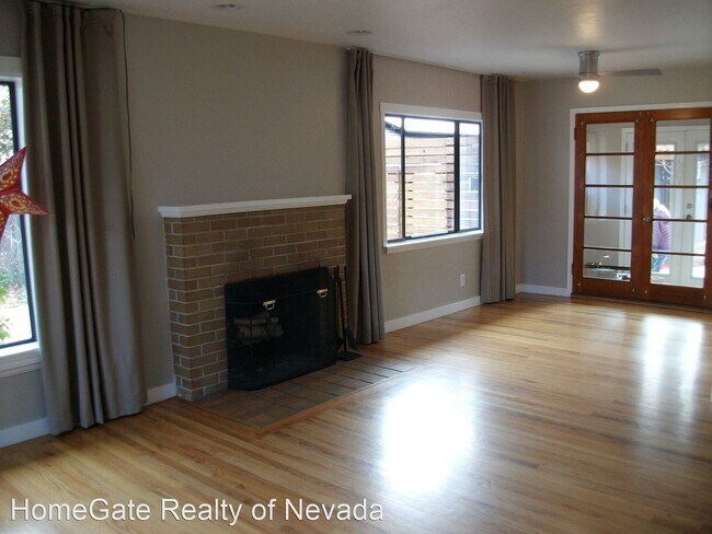 Foto del edificio - 2 br, 1 bath House - 1670 McKinley Dr