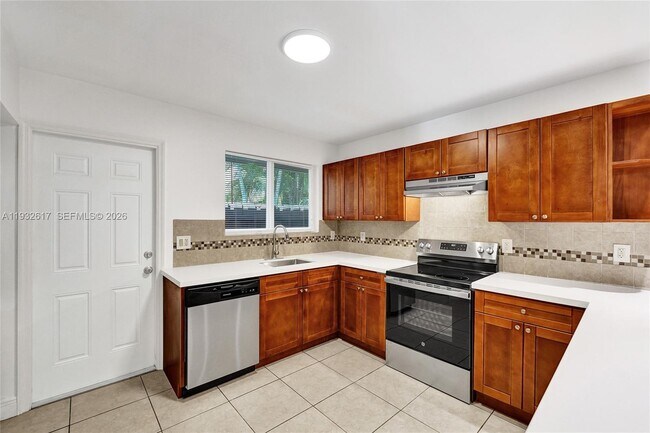 Foto del edificio - 30 SW 8th St