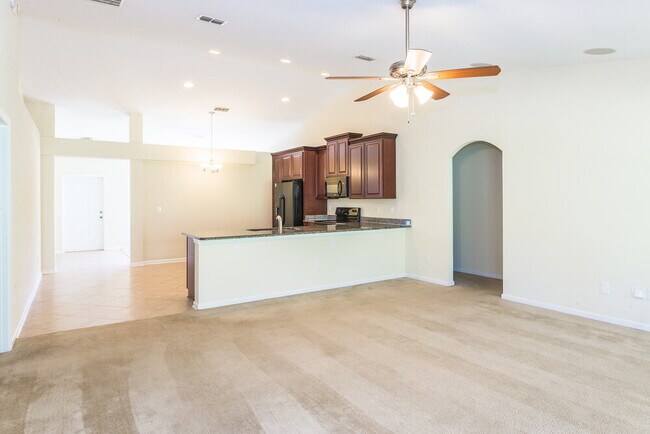 Building Photo - 4143 Sherman Hills Pkwy W