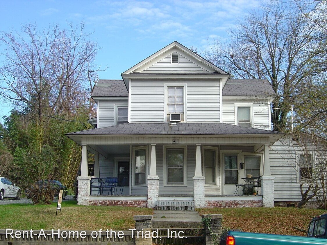 911 Lexington Ave, Greensboro, NC 27403 House Rental in Greensboro