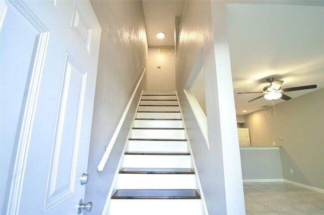 Foto del edificio - 16120 Stuebner Airline Rd