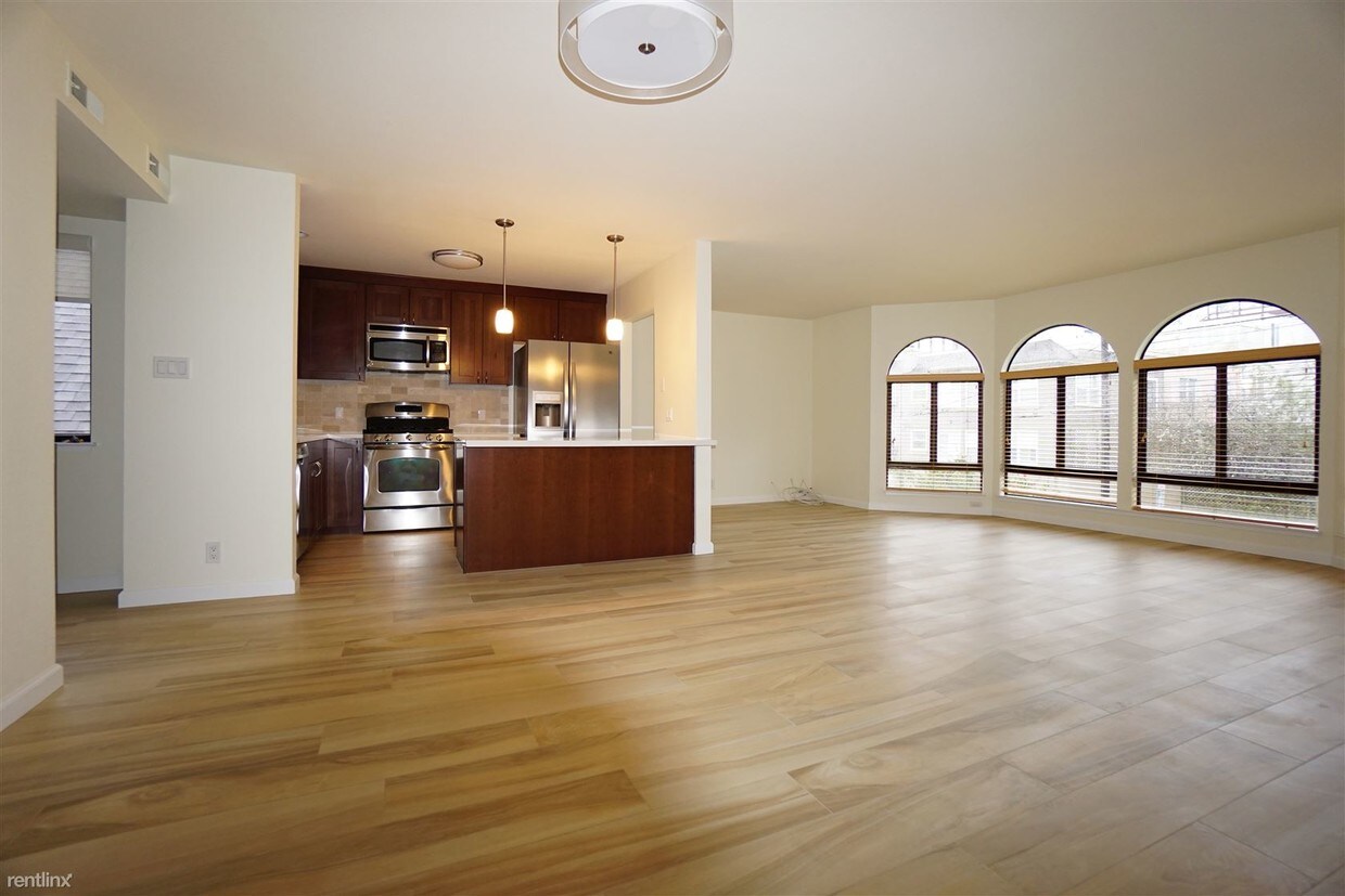 Foto principal - 712 N Point St