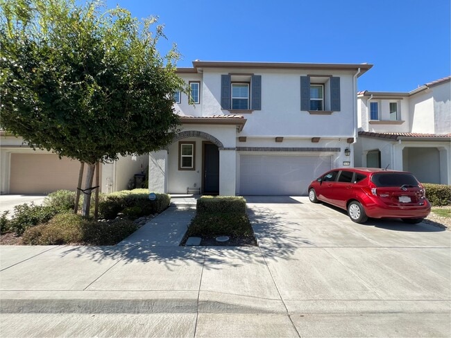 Frontt - 5176 Julia Berger Cir