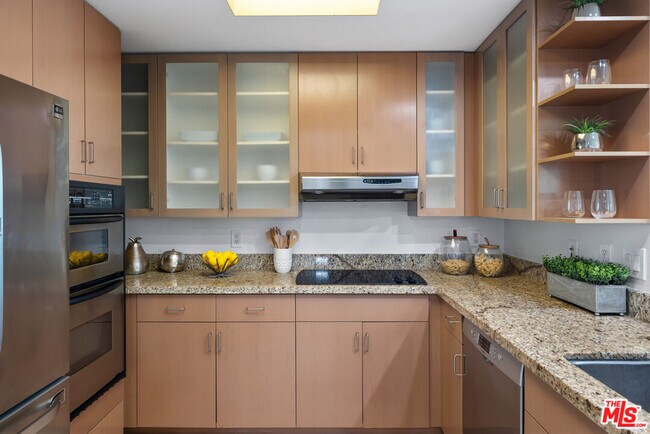 Foto del edificio - 13700 Marina Pointe Dr