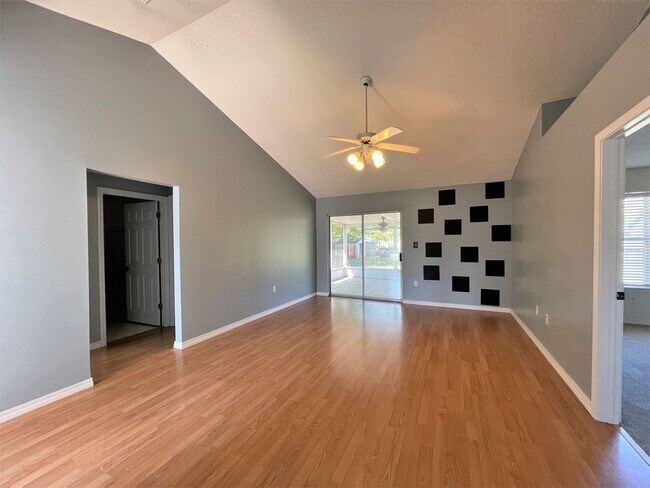 Foto del edificio - Cute South Crestview Home