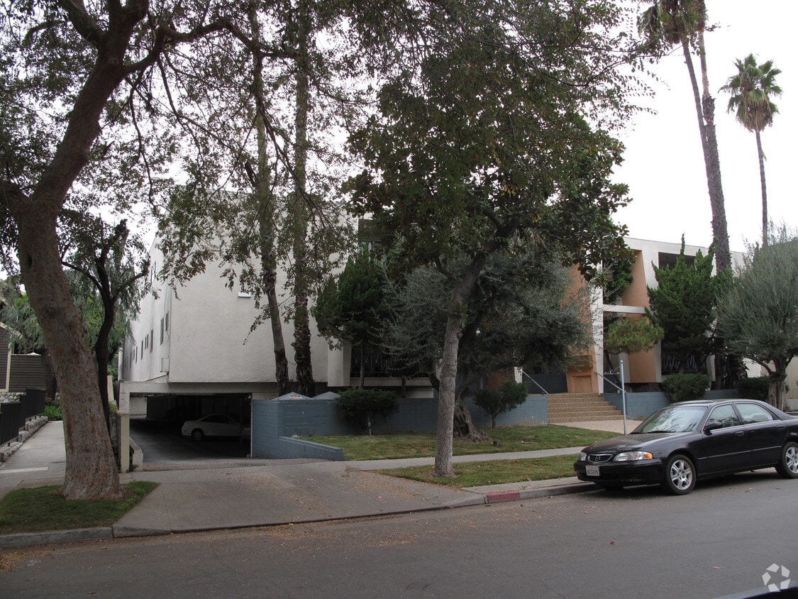 Foto del edificio - 851 Magnolia Ave