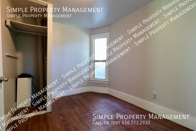 Building Photo - 1317 Hamilton Ave NW