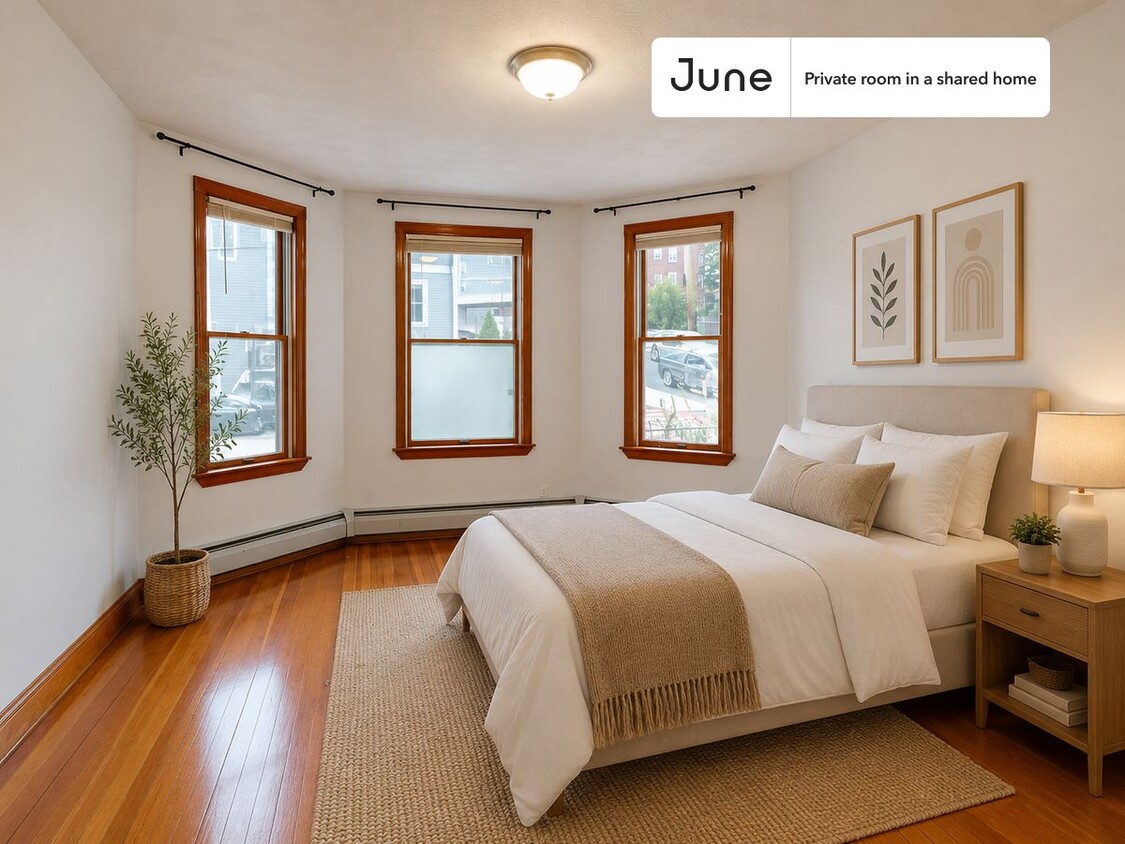 Room in Shared 5 bed/1 bath home - Room in Shared 5 bed/1 bath home