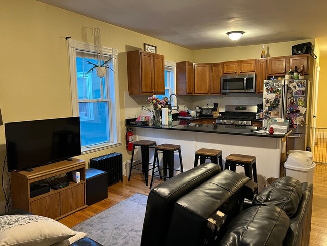 42-44 Gorham - 42-44 Gorham Apartment