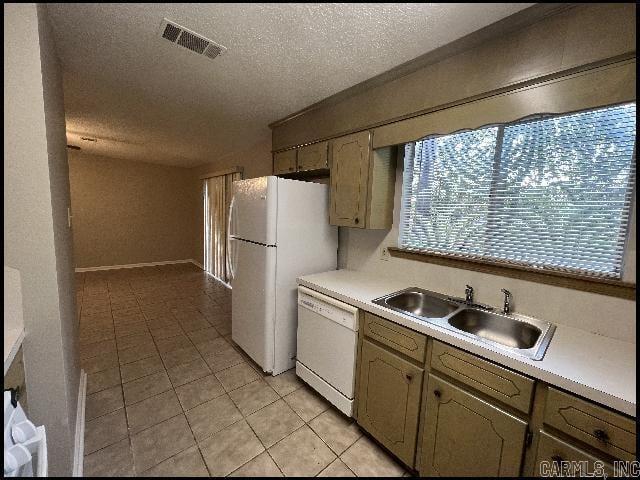 Building Photo - 609 Nan Cir